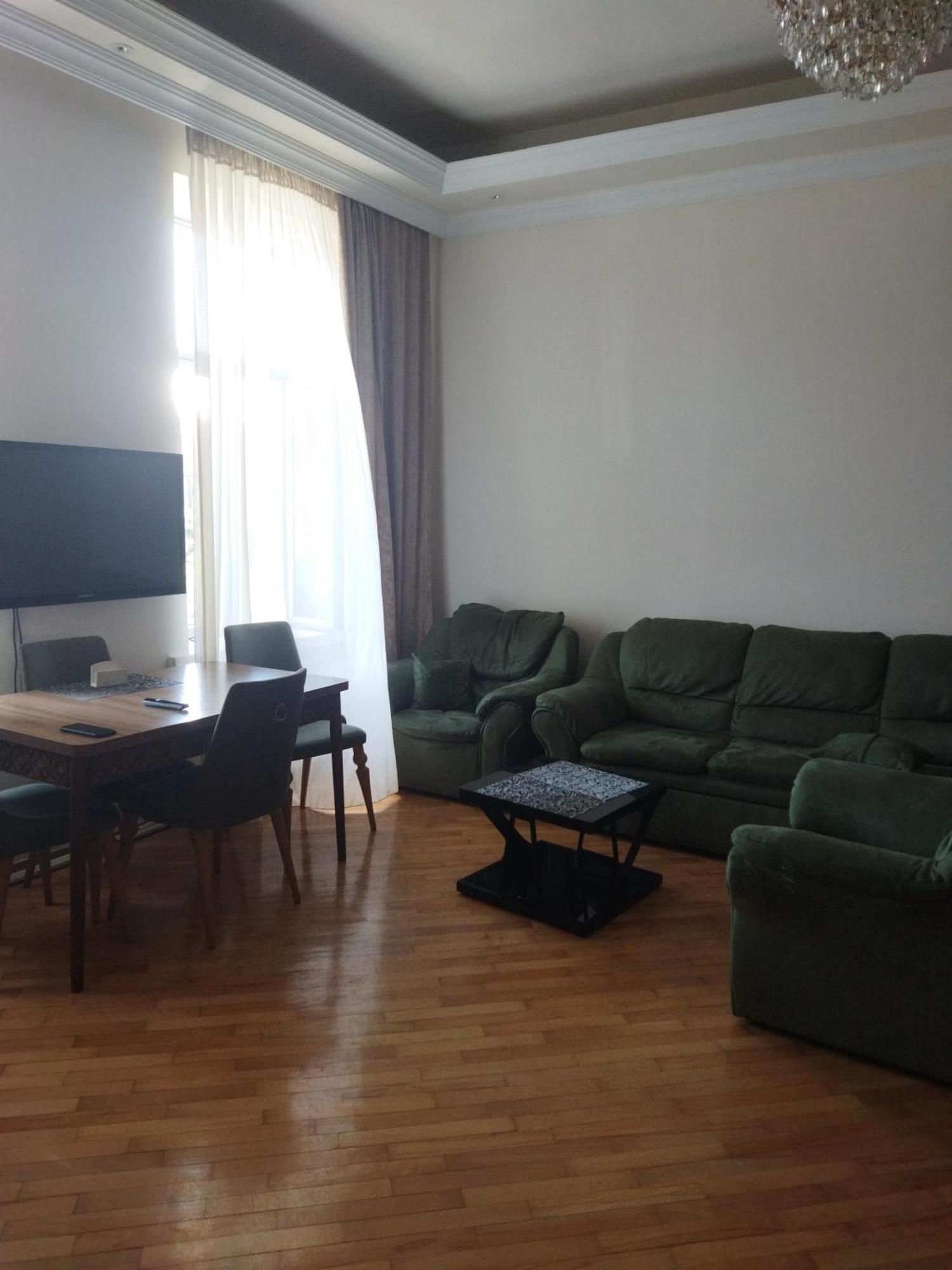 Апартамент На Абашидзе Batumi Eksteriør bilde